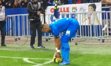 美记：字母哥在2020年确实想加盟热火，还有意与东契奇联手