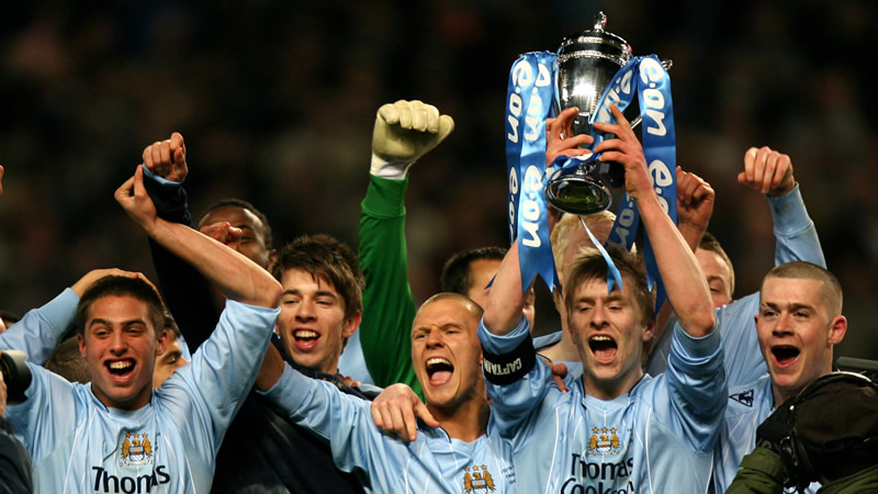 伤兵满营！记者：卡马文加、赫伊森等7人或将无缘皇马战曼城