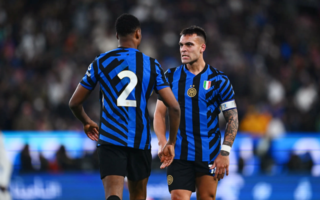 官方：蔚山球员李东炅当选2025年K1联赛MVP；本赛季13球12助