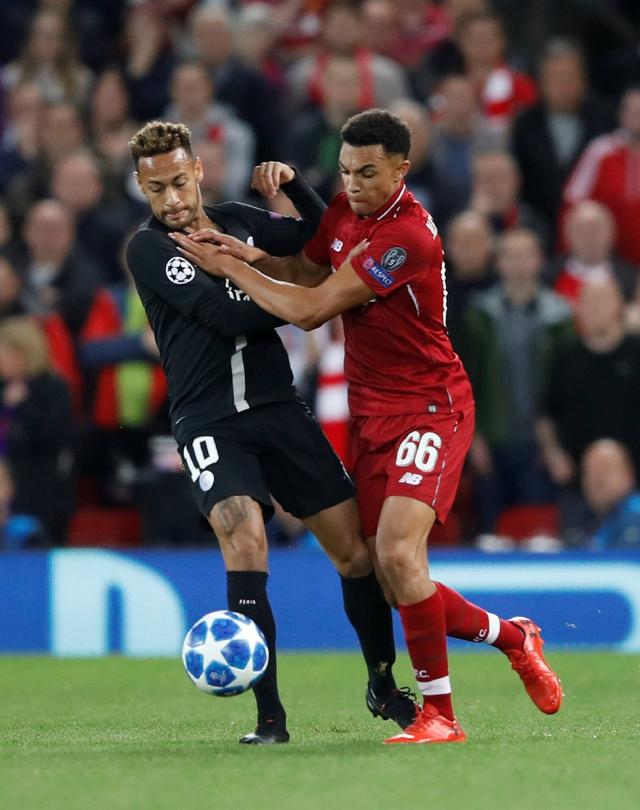 继伊尔马兹之后，奥斯梅恩是第二位欧冠戴帽的加拉塔萨雷球员