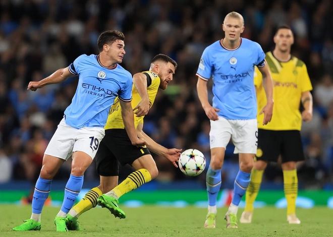 养伤近1年后复出？阿莫林：若马丁内斯进替补席，随时可登场