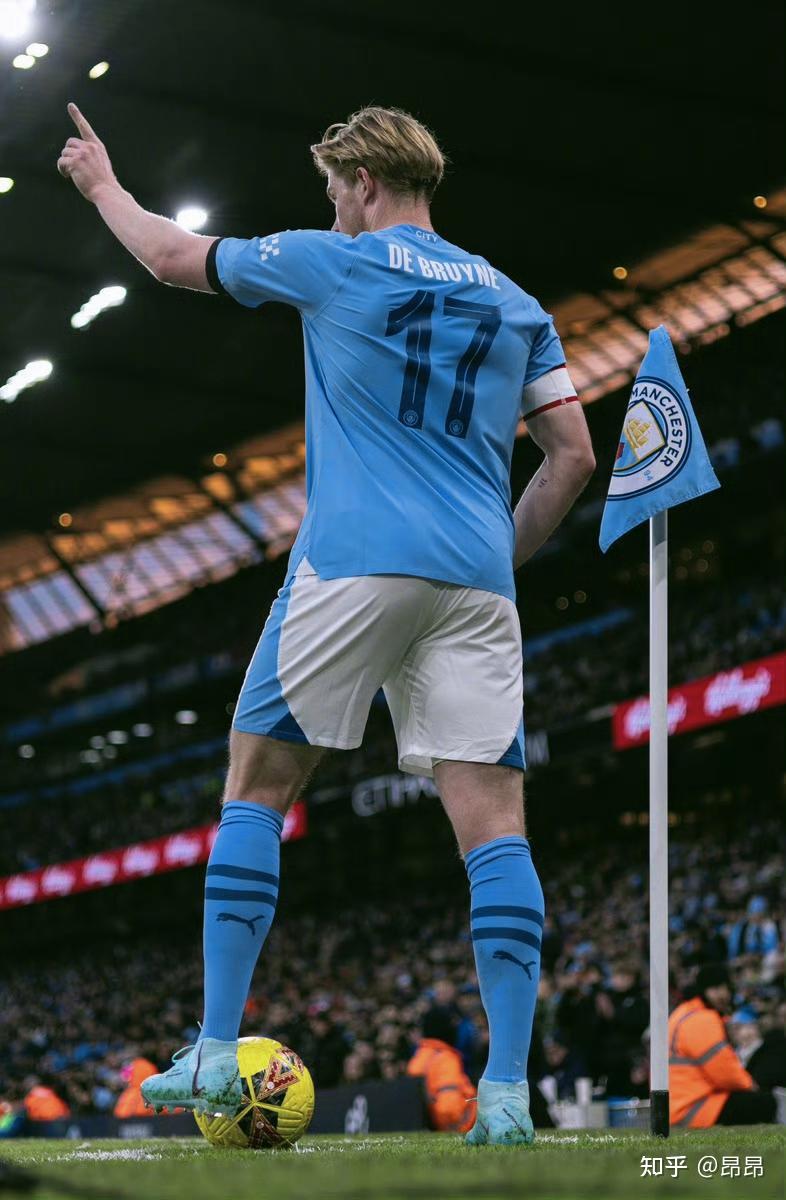 阿森纳客战埃弗顿首发：哲凯赖什搭档特罗萨德，格拉利什出战（阿森纳客场挑战埃弗顿首发：哲凯赖什与特罗萨德携手，格拉利什登场）