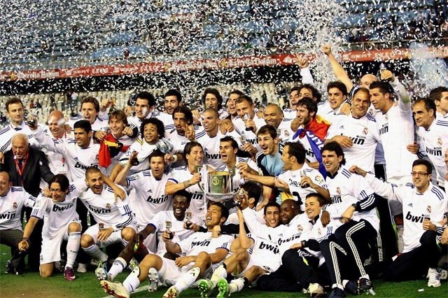 意甲半场：拉比奥世界波，托莫里送点，都灵2-1米兰