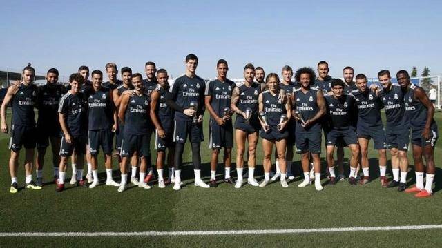 2025年欧洲足坛夏窗：英超创纪录 红军包揽前3（2025欧洲夏窗：英超破纪录，利物浦包揽前三）