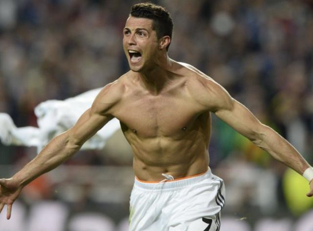 白科比？美媒对比里夫斯和科比前五个赛季数据，几乎一模一样