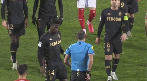 廖三宁替补出场砍17+6+5，犀利突破成少有亮点