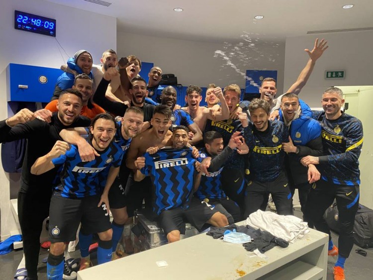 阿奇姆彭迎来中超第200场里程碑，此前199场贡献68球21助